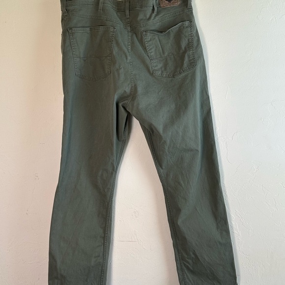 Wrangler Straight Fit Premium Quality Olive/Army Green Jeans Sz: 40x30 - Picture 8 of 11